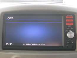 純正メモリーナビを装備しております。