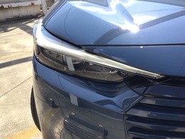 【LEDヘッドライト】ディスチャージヘッドライト（HID）と同等の明るさで、夜道や雨天走行が明るく視界良好！！　フォグライトも装備で、安心感さらにUPです♪安心ドライブを楽しんで下さい♪