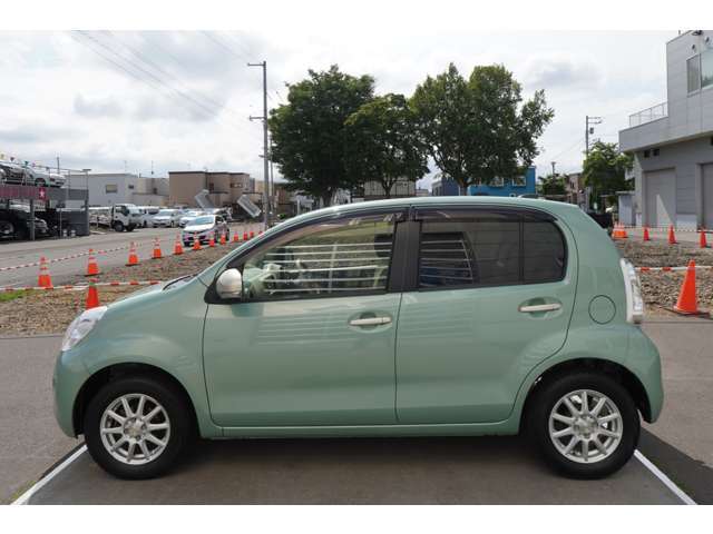 こんにちは、北日本自動車共販です！この度は数ある中古車販売店から当店のお車をご覧いただき、誠にありがとうございます。