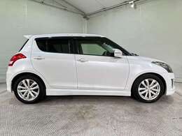 当店は整備工場以外にも自社板金工場も完備！！保険事故はもちろん、ちょっとしたキズ凹みの修理も格安にて承ります。