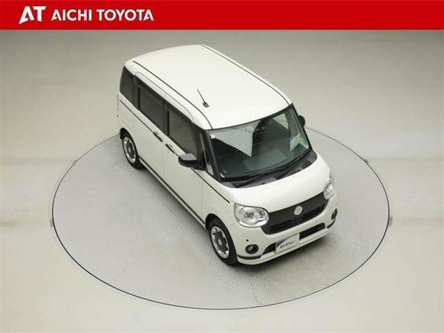 両側パワースライドドア付きだから、狭い駐車スペースなどでの乗り降りラクラク♪小さなお子さまのいるご家庭には嬉しい装備です。