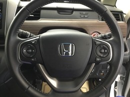 運転席周りも、雰囲気がいいでしょう。