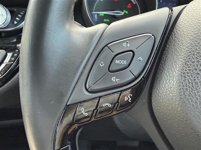 【運転席操作部】快適なドライブを楽しむための機能が装備されています！運転席から触れるので、使いやすいです！除菌プランいれていただくと、さらに清潔で安心していただけます！