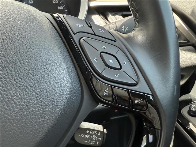 【運転席操作部】快適なドライブを楽しむための機能が装備されています！運転席から触れるので、使いやすいです！除菌プランいれていただくと、さらに清潔で安心していただけます！