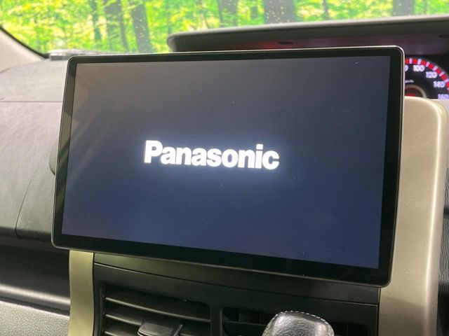 【大画面ナビ】人気の大型10インチナビを装備。存在感のある大画面はインパクト大！ナビ利用時のマップ表示は見やすく、テレビやDVDは臨場感がアップ！いつものドライブがグッと楽しくなります♪