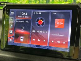 【9インチディスプレイオーディオ】お手持ちのスマートフォンとの連携で、ナビや音楽再生など各種アプリを使用可能。スマホに近い感覚でお使いいただけます♪