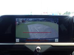 【バックカメラ】ナビ画面で後方確認が可能です！