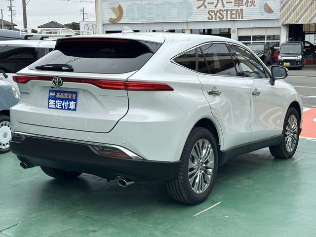 ★全国陸送費定額キャンペーンも実施中！★全国何処でも陸送会社がご自宅までお車をしっかりとお届します！陸送費につきましてはお気軽にお問合せください！※納車時ご来店いただければ、納車費用はかかりません！