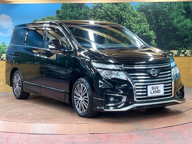 大好評のボディコーティング「弾スプラッシュコート」もご納車までに施工可能。通常のガラスコートと異なる、耐久年数6年の無機質ガラスコーティングが、ボディをキレイな状態に保ってくれます。