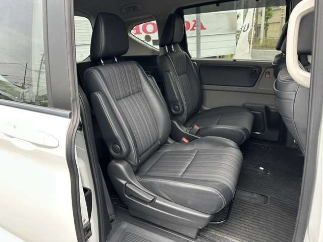 内外装、綺麗な車です。