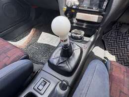 5MT・ターボ・4WD！