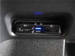 今や必需品の◆ETC車載器　装備車◆　有料道路を利用する際にスムースに通過でき、わずらわしい料金支払いから開放されます！