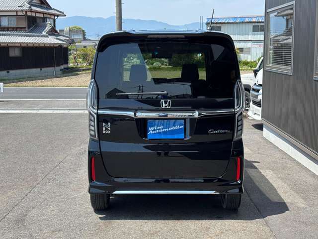 バックカメラ　バックソナー　プライバシーガラス