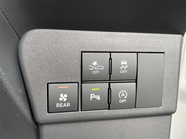 【運転席操作部】快適なドライブを楽しむための機能が装備されています！運転席から触れるので、使いやすいです！除菌プランいれていただくと、さらに清潔で安心していただけます！