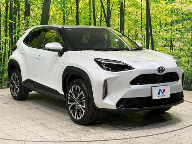 大好評のボディコーティング「弾スプラッシュコート」もご納車までに施工可能。通常のガラスコートと異なる、耐久年数6年の無機質ガラスコーティングが、ボディをキレイな状態に保ってくれます。