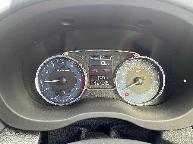 サービス工場完備でアフターも安心♪　資格を持った優秀なメカニックがまごころ込めて整備致します！！安心してカーライフをお楽しみ下さい♪　車検も安い！！安心♪のチューブ小川店にお任せ下さい！！