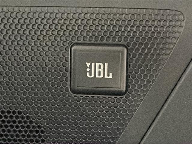 【JBL（プレミアムサウンド）】トヨタでお出かけの際には、ぜひ素敵な音楽体験を！ありふれた一日にも特別な体験を！ドライブの時間を上質な音楽でお楽しみいただけるサウンドシステムが搭載されています♪