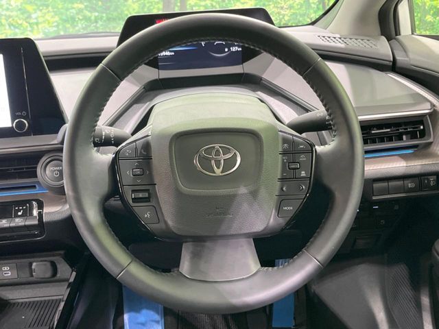 【ステアリングスイッチ】運転中、前方から目線をそらすことなく、オーディオ等の操作が可能な便利機能！安心＆快適なドライブを演出してくれます♪