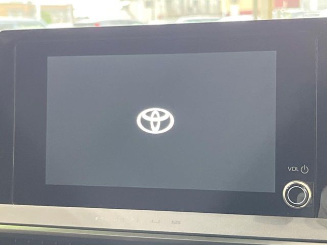 【8インチ　ディスプレイオーディオ】大画面のディスプレイはAppleCarPlayやAndroidAutoが利用可能。大きな画面でスマホナビアプリ等が利用いただけます♪