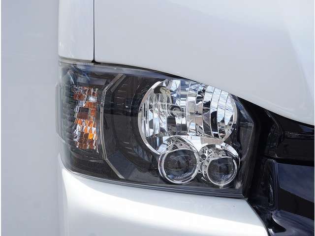 ■LEDヘッドライト★即納台数多数取り揃え！気に入っていただけるお車ご提案します☆ご来店お待ちしております。シーアールエス横浜店045-532-9000
