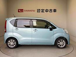 車両右側面からの写真になります。車をご覧になりたい時はお気軽に最寄りの店舗へご相談下さい。