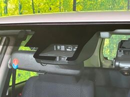 【トヨタセーフティセンス】走行中に前方の車両等を認識し、衝突しそうな時は警報とブレーキで衝突回避と被害軽減をアシスト。より安全にドライブをお楽しみいただけます。