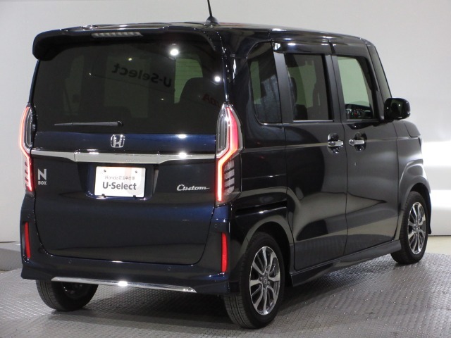 ボディクリーニング後、愛車をピカピカの状態へ保護するコーティング「ブライトパック」がおススメです！水垢がつきにくく、手入れがしやすくなりますよ！いつも愛車をきれいにしておきたい方におススメです。