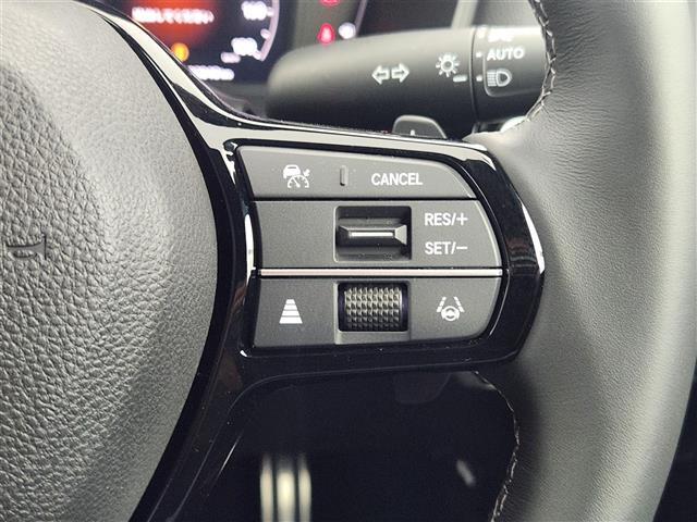 【運転席操作部】『運転席周辺の装備』の画像になります。快適なドライブを楽しむための機能が装備されています！運転席から触れるので使いやすいです！