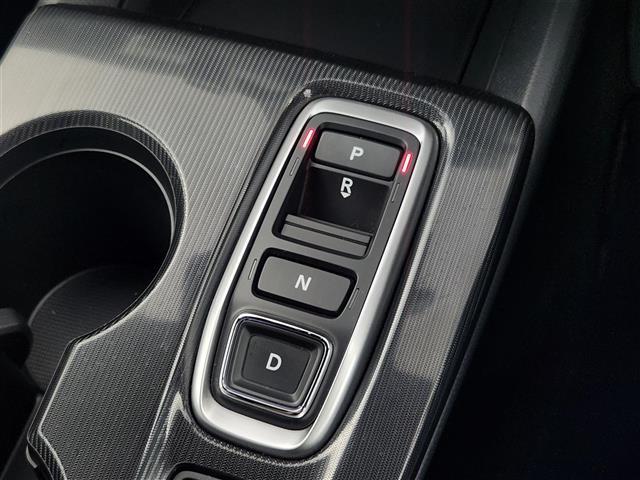 【ドリンクホルダー】『ドリンクホルダー周辺』の画像になります。写真の内容に関してご不明点、ご質問等がございましたらお気軽にガリバー店舗までお問い合わせください。