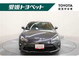 スタイリッシュなフロントグリル♪