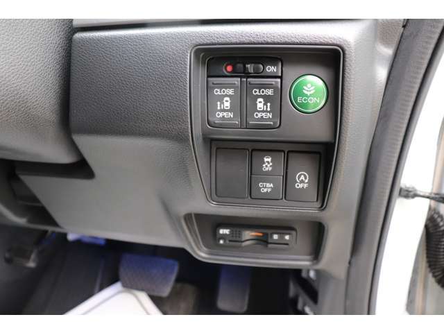 初めてお車を購入させれる方は特に不安があると思います。お車の全てを丁寧にご説明させて頂きます。