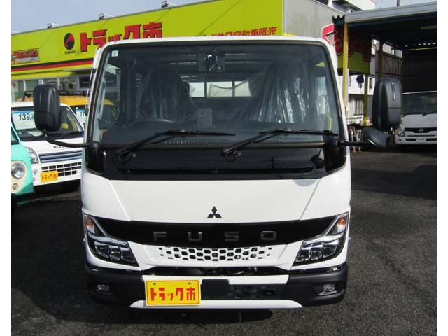 3000ccのディーゼルターボエンジンに5MTを搭載☆フル積載でも元気よく走ってくれます♪