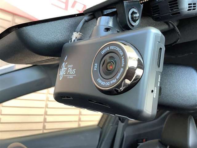 車検・点検・用品取り付け、万が一の事故対応まで、お任せください。