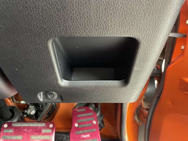 【運転席操作部】快適なドライブを楽しむための機能が装備されています！運転席から触れるので、使いやすいです！除菌プランいれていただくと、さらに清潔で安心していただけます！