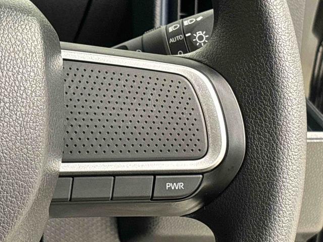 Dassist切り替えステアリングスイッチでシーンに合わせて2つの走行モードの切り替えが可能！加速したい時に便利なパワーモード。燃費重視のスマートな走りのエコモード。
