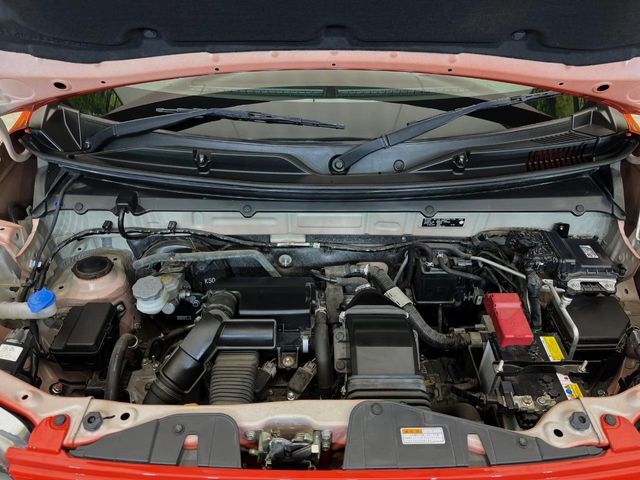 親切・丁寧な専門メカニックスタッフが応対！・車検・点検整備・事故等の修理などアフターサービスも安心。お車のカスタマイズもネクステージのサービススタッフまでご相談ください！
