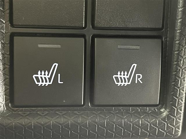 【シートヒーター】シートを温めてくれる暖房機器です！長時間座っていると負担が掛かりやすい背中や腰、または冬場などの寒い日に冷えやすい脚部に快適なぬくもりを伝えます。