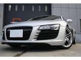 カーボンインテリ　カーボンエンジンベイ　バックカメラ　ETC　純正19インチAW　ベージュ革インテリア　ガラスエンジンフード　クラッチ測定済み　正規ディーラー記録簿あり