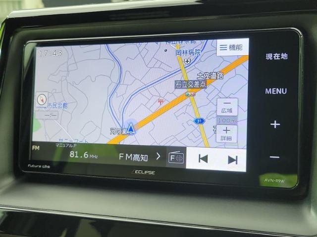 WECARSの店舗にはキッズコーナーがございます！お子様連れのお客様もごゆっくり車選びをお楽しみいただける空間です！