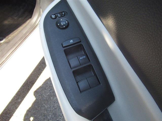 ホンダセンシング・純正9インチナビ・バックカメラ・フルセグ・DVD再生・Bluetooth・ETC・USB端子・オートハイビーム・前後ソナー・ACC・レーンキープ・ドアバイザー・フロアマット