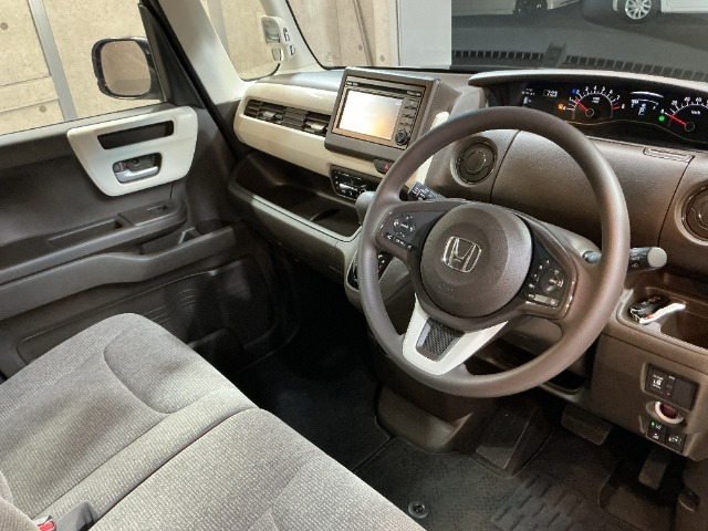 弊社では、お客様の安心・快適なカーライフの為に、ご契約前に現車を確認して頂いております。