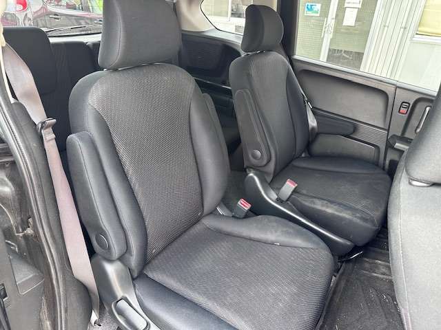 お客様に隅々まで見ていただけるよう展示車両は常に綺麗に仕上げております！お客様のご来店、スタッフ一同心よりお待ち申し上げます。