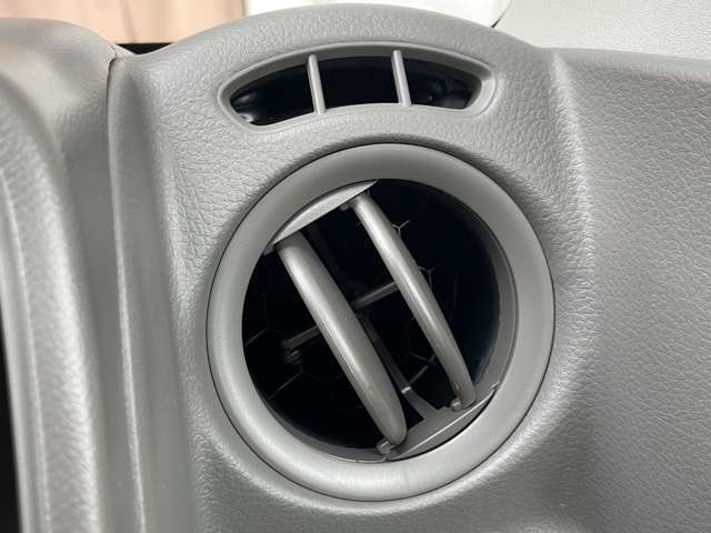 【ご納車時、外装コーティングおすすめ！！】ポリマー、ガラスコーティング承ります。いくつか種類・ランクがございます。車種、サイズによっても金額が異なります。別途お見積もり致しますのでお申し付け下さい。