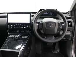 運転席廻りです。