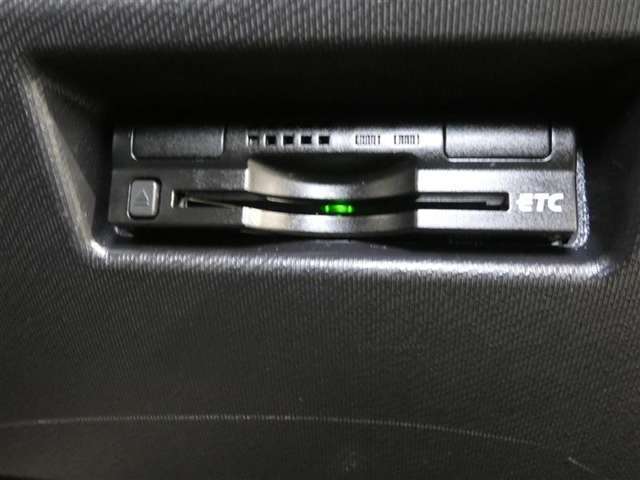 【ETC車載器】高速道路をノンストップ♪ETC車載機装着済です！もう、ドライブには、欠かせないパートナーですね。※別途、セットアップ費用を申し受けます。