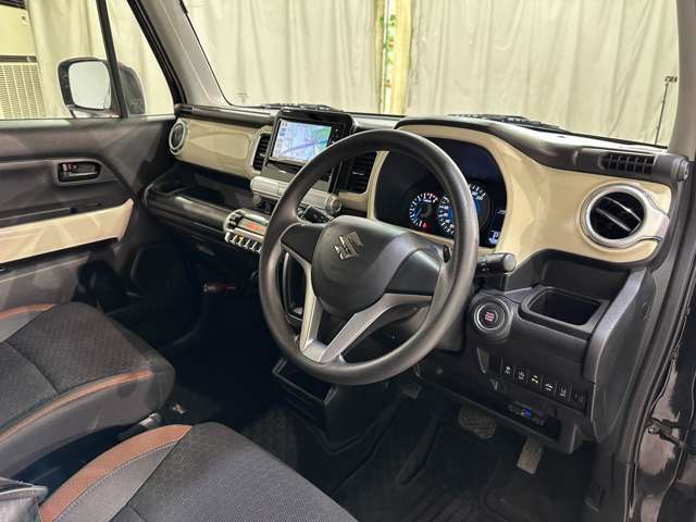 当店のこだわりはズバリ「価格」です。車両仕入れにとことんこだわり、良質な車両を安く取り揃えております。