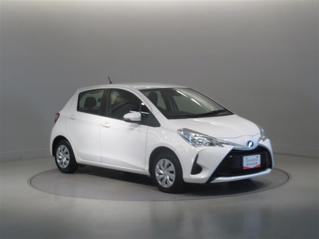 ご覧の車両以外にも多数のU-Carを展示販売しております。