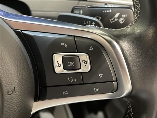LIBERALAは、輸入車選びの新たなスタイルを提案するインポート・セレクト・ブランドです。オーナー様となる方がクルマから直接感じる感性を第一にした、最良の一台との出会いをコーディネートいたします。