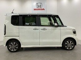 購入後も自社指定整備工場完備でお客様の愛車をしっかりサポート致します！御納車時には安全かつ安心してお乗り頂けるようホンダ専門知識を持つ整備スタッフが点検・整備・装備も説明をしてお渡ししております。