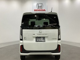 【Honda認定中古車 U-Select】　は3つの安心をお約束します。　1　Hondaのプロが整備した安心。 2　第三者機関がチェックした安心。　3　購入後もHondaが保証する安心。